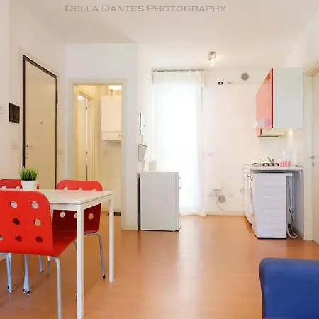 Casa Ulivo, Strategic Location With Parking Space Appartement